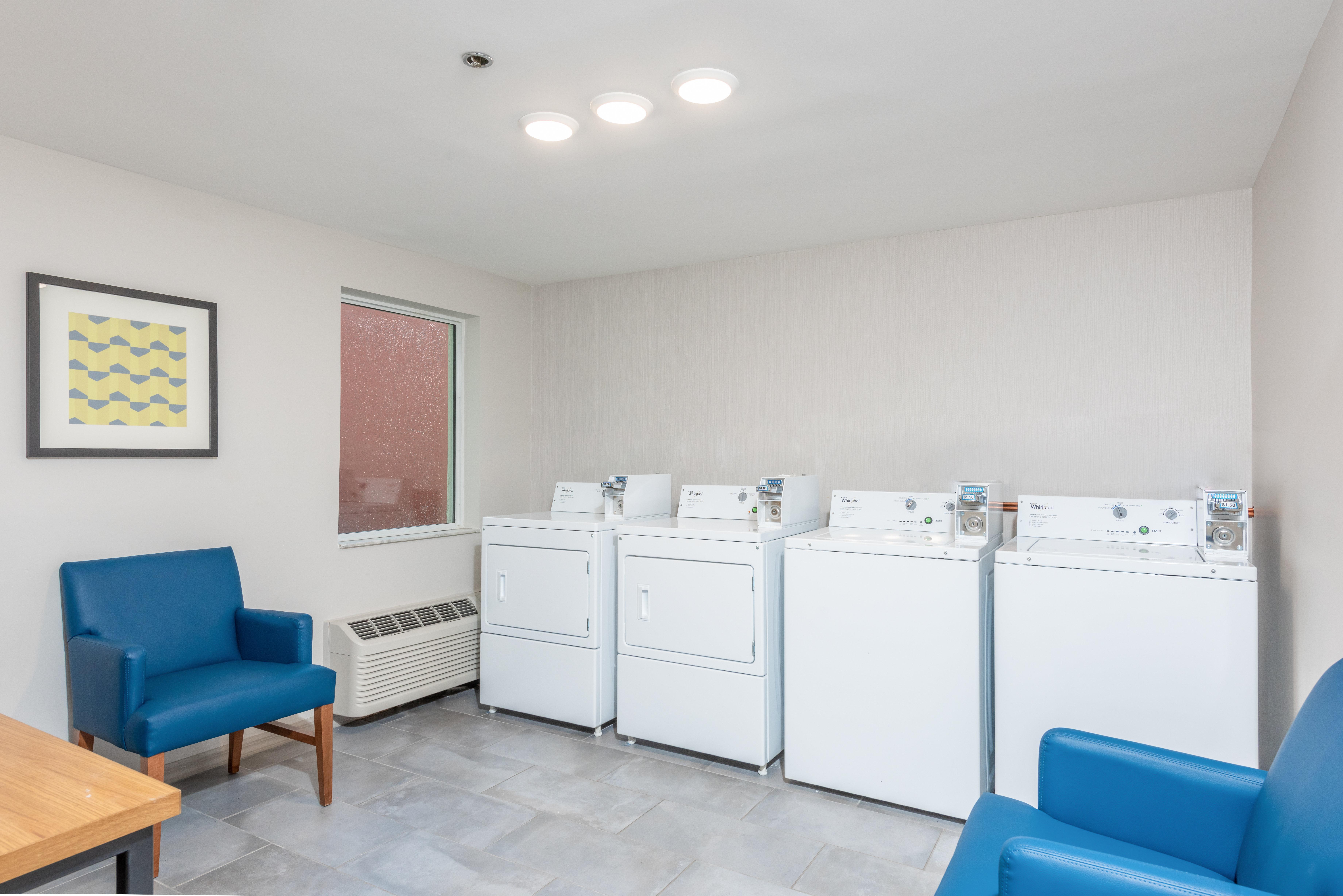 Holiday Inn Express Hotel & Suites Bradenton West By Ihg Eksteriør billede